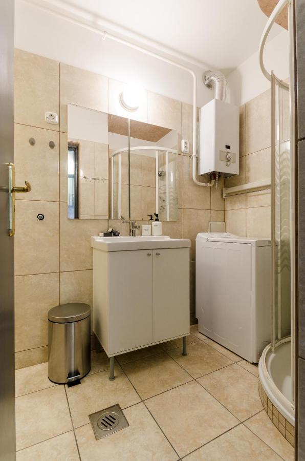 Paulay'S Studio Apartment In The City Center. 부다페스트 외부 사진