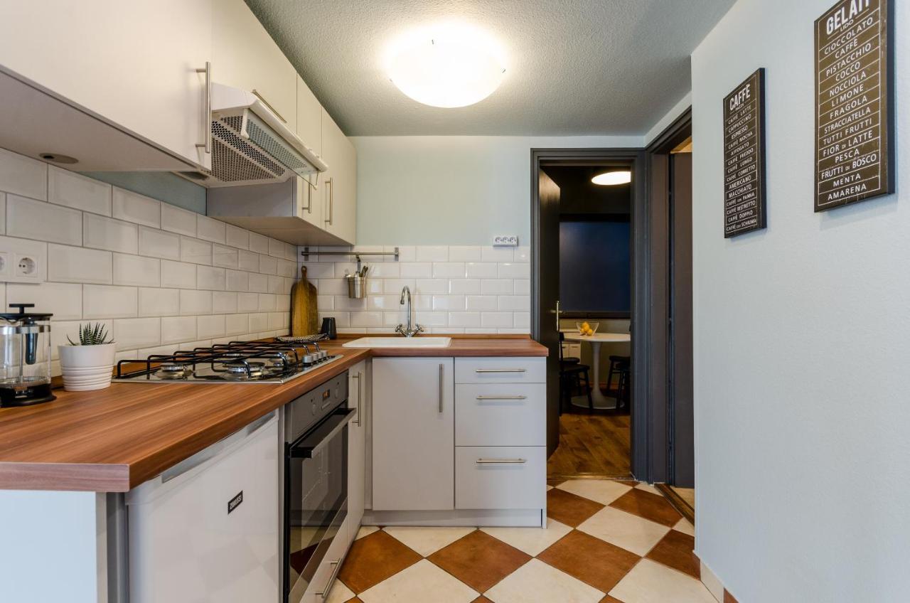 Paulay'S Studio Apartment In The City Center. 부다페스트 외부 사진